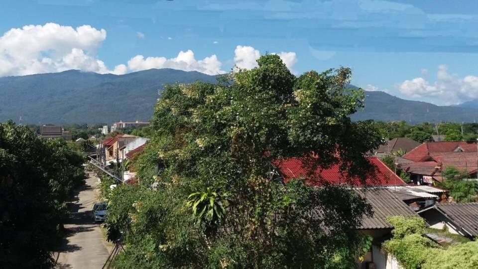 Holiday Chiang Mai Exterior photo